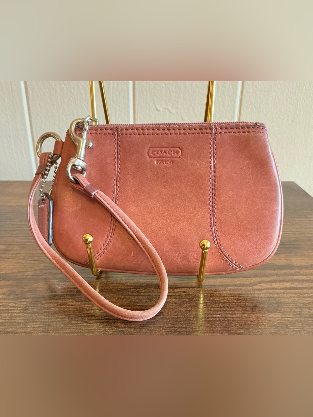 Rare Vintage Pink Coach Leather Zip Y2K Wristlet Wallet Pouch Wristlet